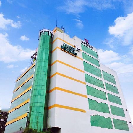 Greenwindows Hotel Davao Exterior photo